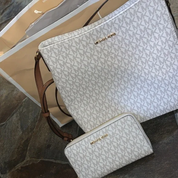 MICHAEL Michael Kors | Bags | Was Given To Me As A Present  display picture 1